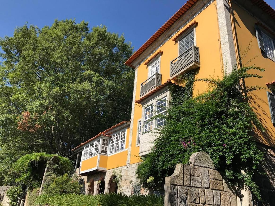 Camelia Rooms Guimaraes Bagian luar foto